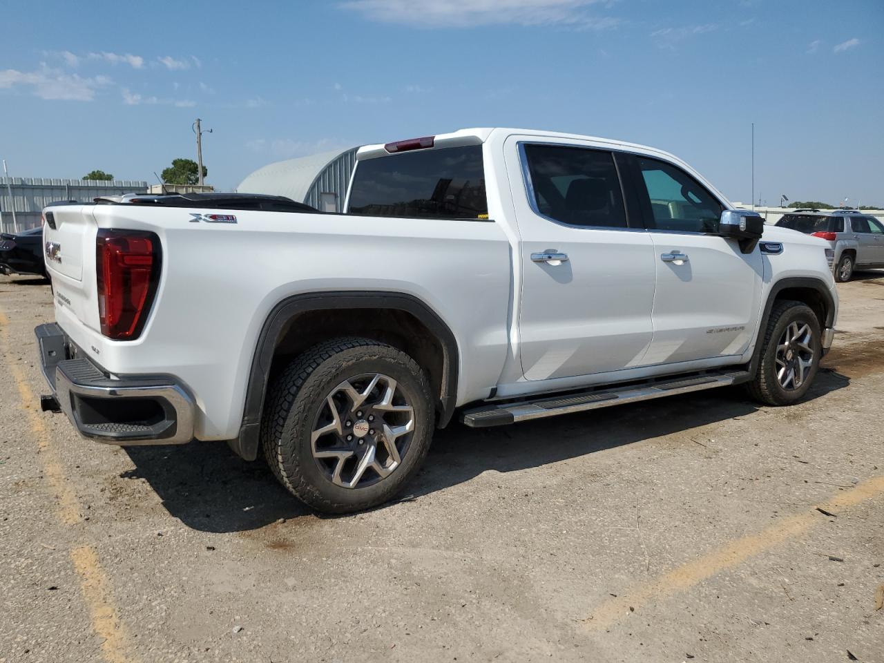 2022 GMC SIERRA K1500 SLT VIN:3GTUUDED0NG642424