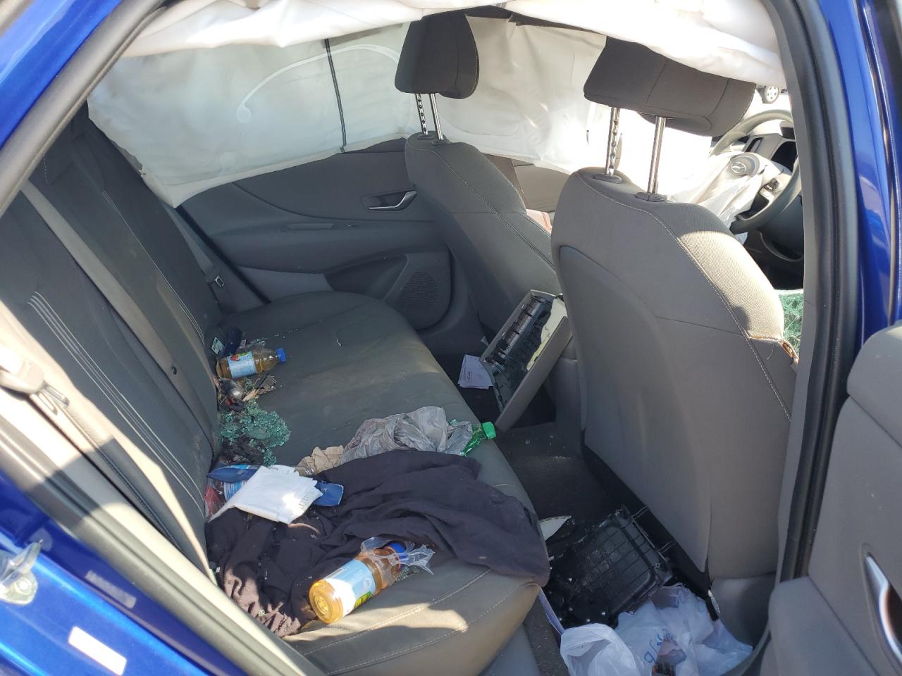 2022 HYUNDAI ELANTRA SEL VIN:KMHLM4AG5NU335092