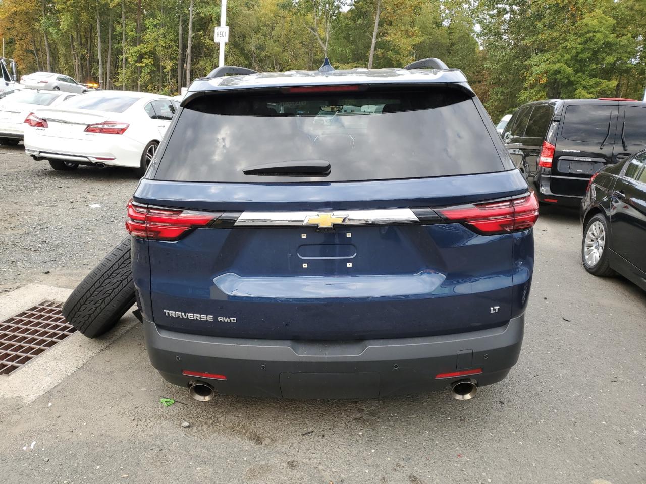 2022 CHEVROLET TRAVERSE LT VIN:1GNEVHKW3NJ156713