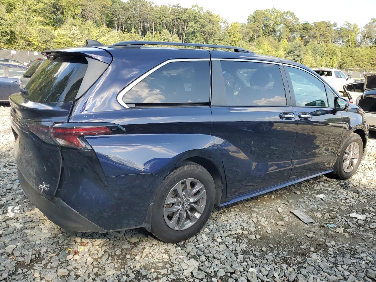 2023 TOYOTA SIENNA XLE VIN:5TDYSKFC9PS074874