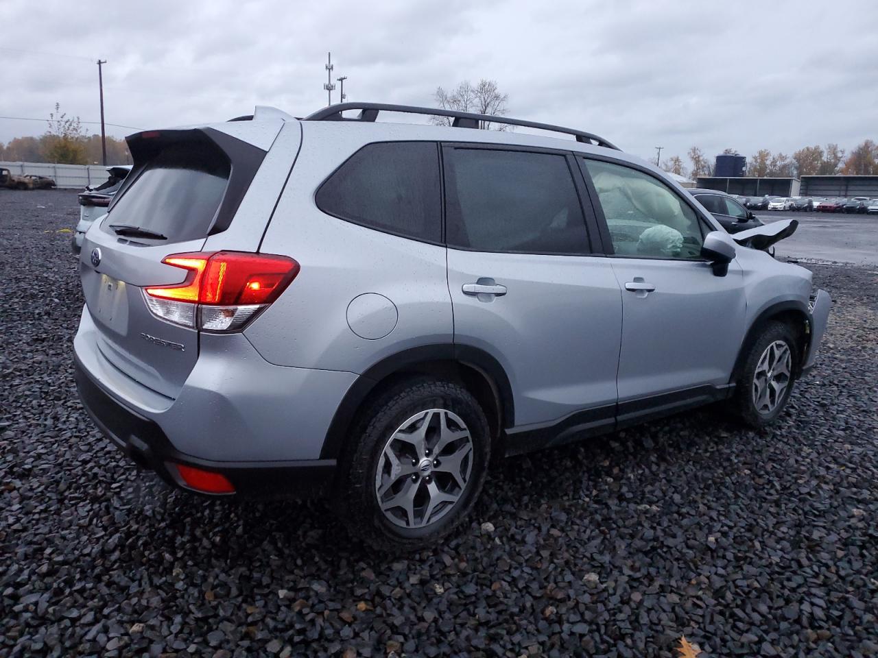2022 SUBARU FORESTER PREMIUM VIN:JF2SKAEC4NH487158