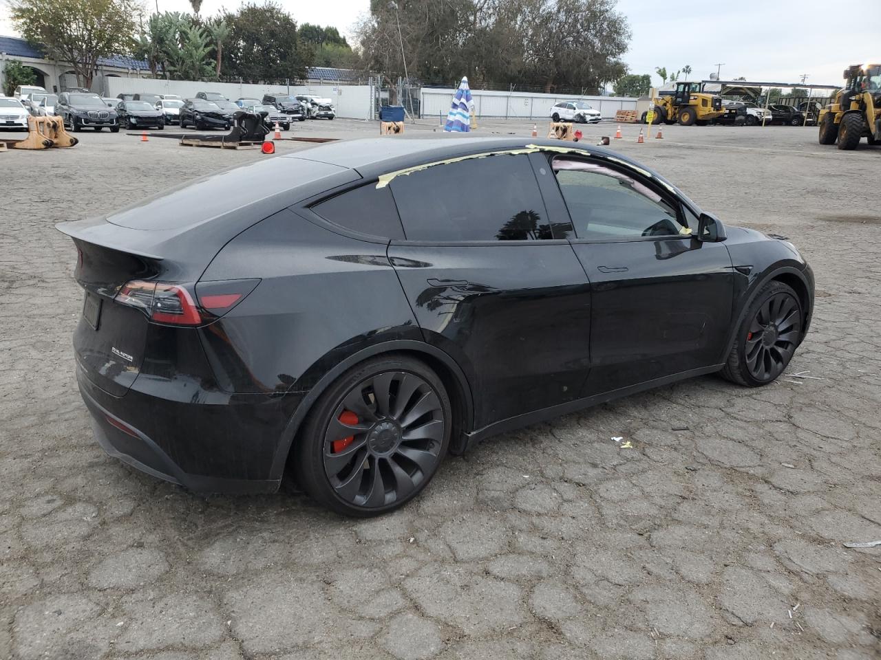 2023 TESLA MODEL Y  VIN:7SAYGDEF7PF750691
