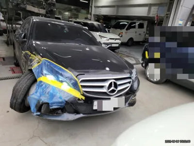 2015 Mercedes-Benz E 220 WDDHF0AB2FB146176 VIN:WDDHF0AB2FB146176