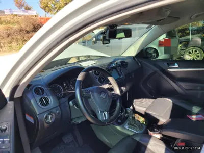 2015 Volkswagen Tiguan VIN: