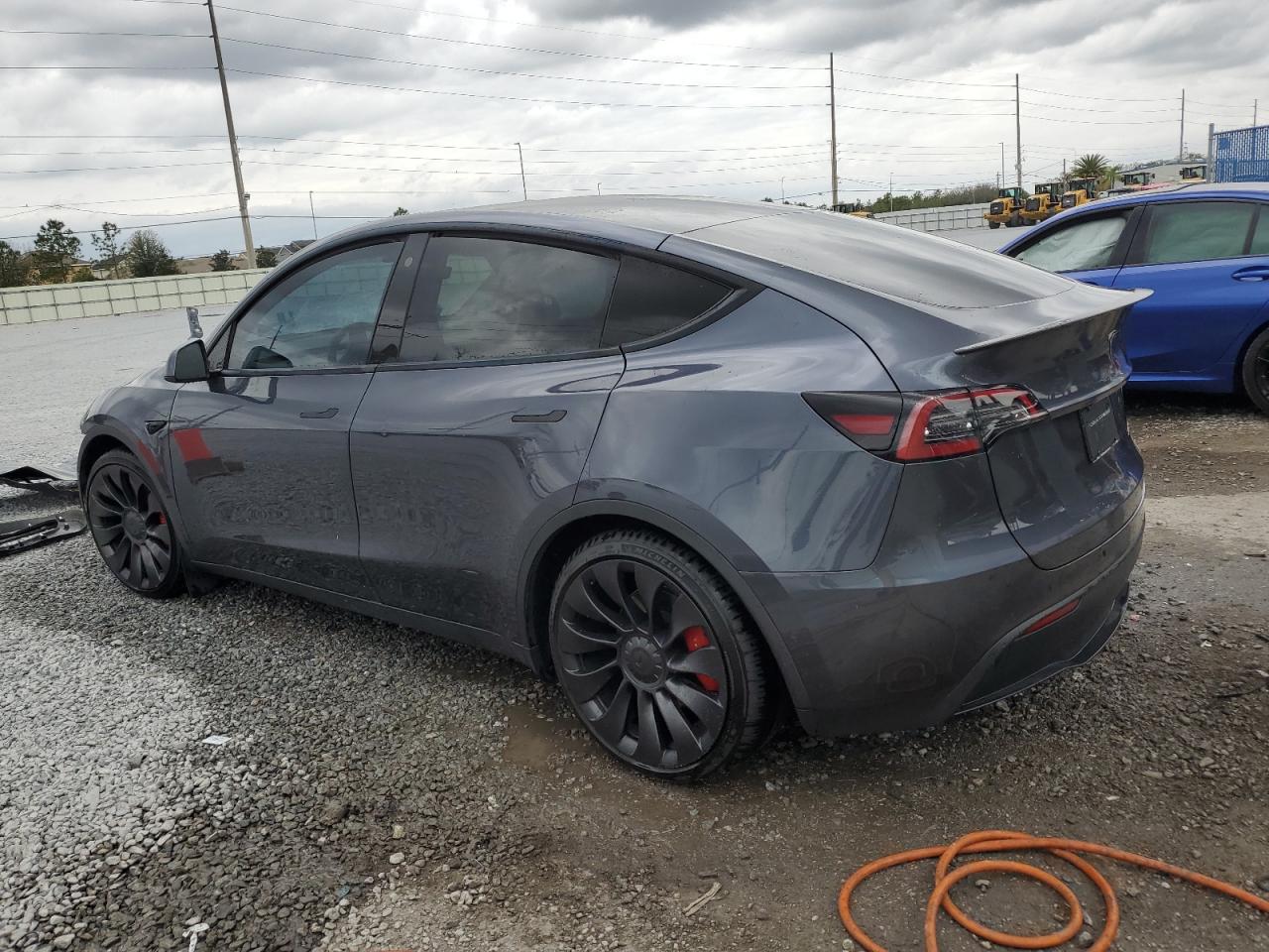 2022 TESLA MODEL Y  VIN:7SAYGDEF5NF376840