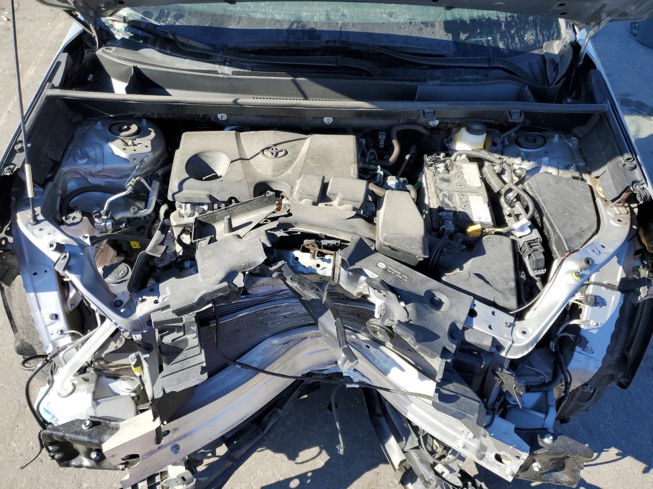 2022 TOYOTA RAV4 XLE VIN:2T3P1RFV7NW288511