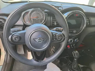 2019 MINI Cooper VIN: