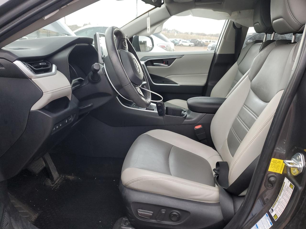 2022 TOYOTA RAV4 XLE PREMIUM VIN:2T3A1RFV6NC291732