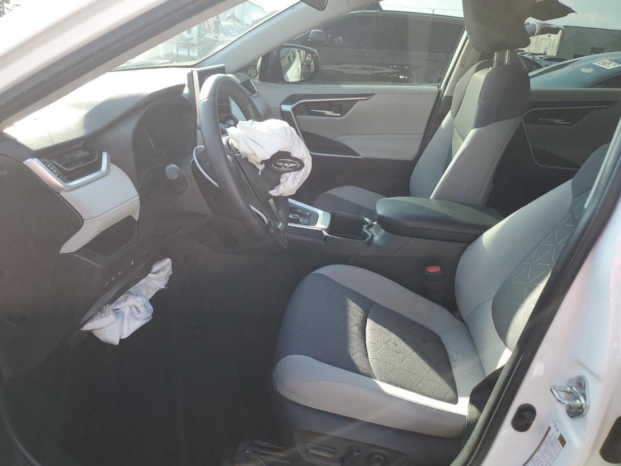 2023 TOYOTA RAV4 XLE VIN:JTMRWRFV4PD187260