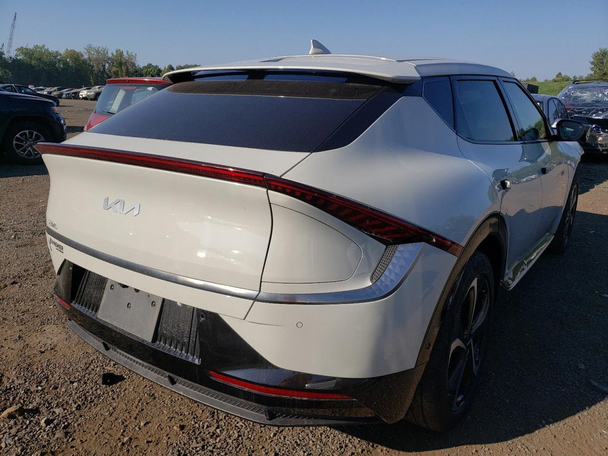 2022 KIA EV6 LIGHT VIN:KNDC3DLC5N5028615