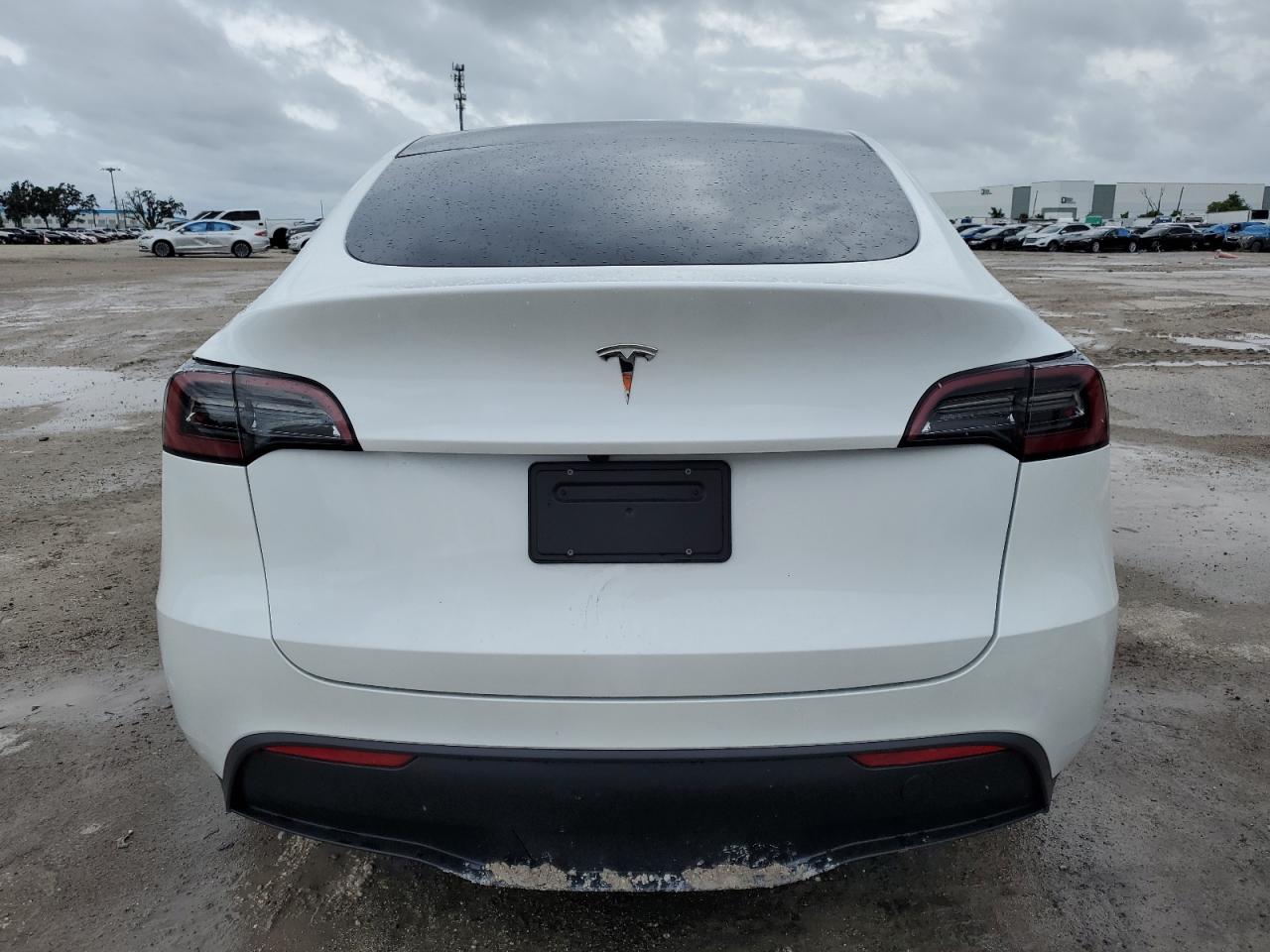 2023 TESLA MODEL Y  VIN:7SAYGDED7PF949917