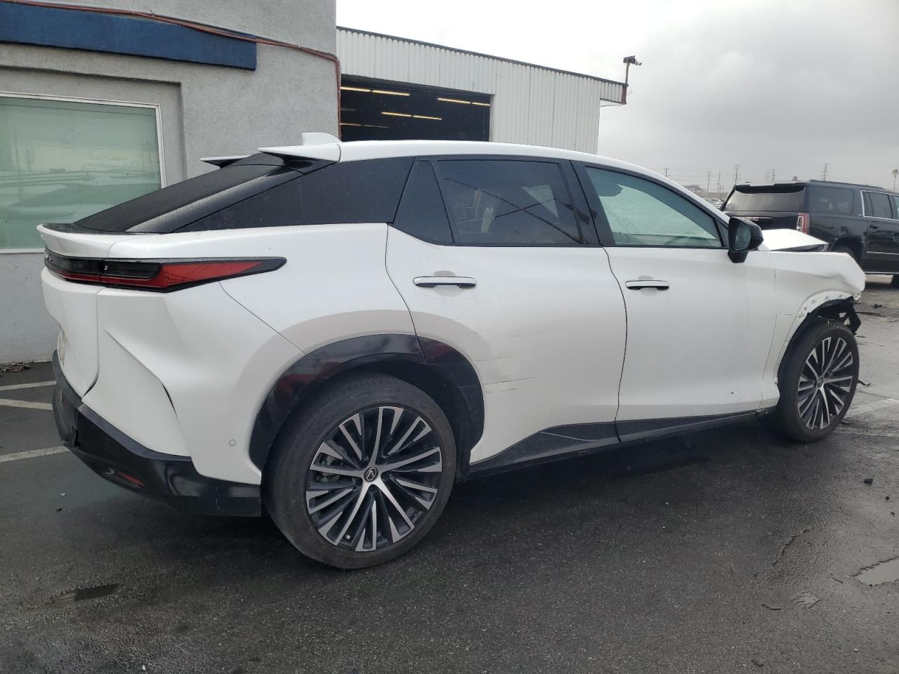 2023 LEXUS RZ 450E VIN:JTJAAAAB0PA012559