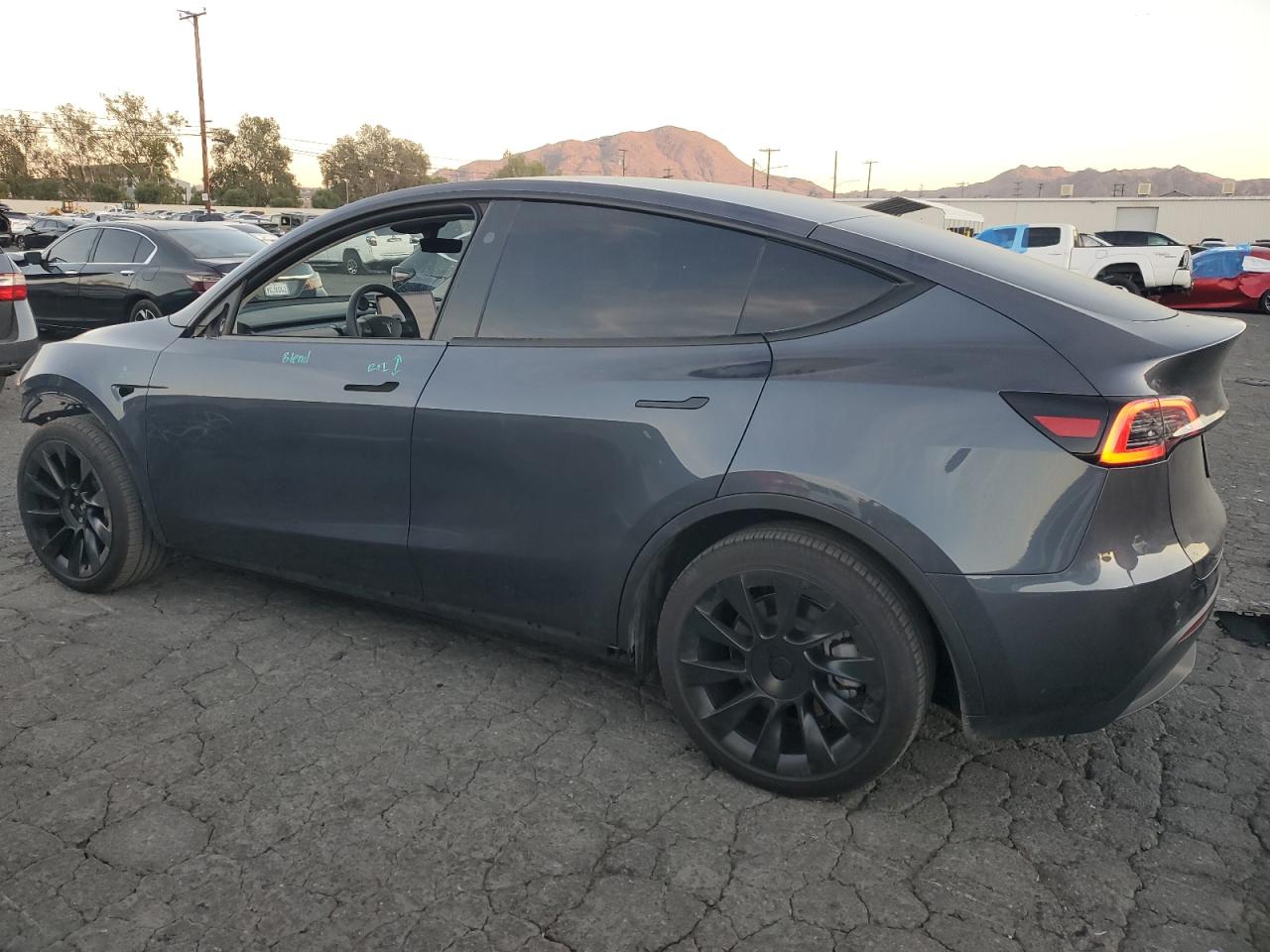 2023 TESLA MODEL Y  VIN:7SAYGAEE8PF980052