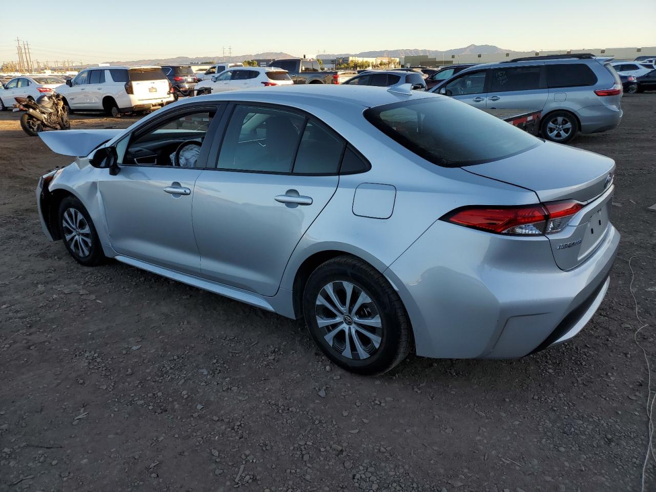 2022 TOYOTA COROLLA LE VIN:JTDEAMDE7NJ043980