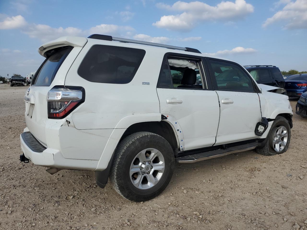 2022 TOYOTA 4RUNNER SR5 VIN:JTEEU5JR4N5260461