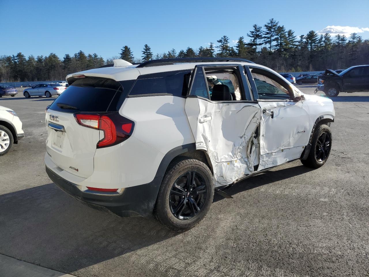 2022 GMC TERRAIN AT4 VIN:3GKALYEV9NL300472