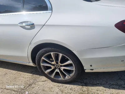 2019 Mercedes-Benz E 300 VIN: