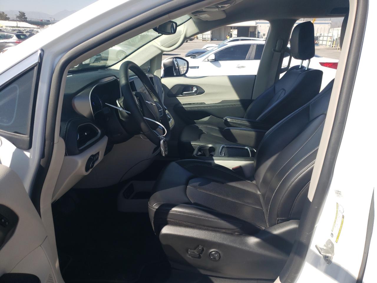 2023 CHRYSLER PACIFICA HYBRID TOURING L VIN:2C4RC1L73PR543775