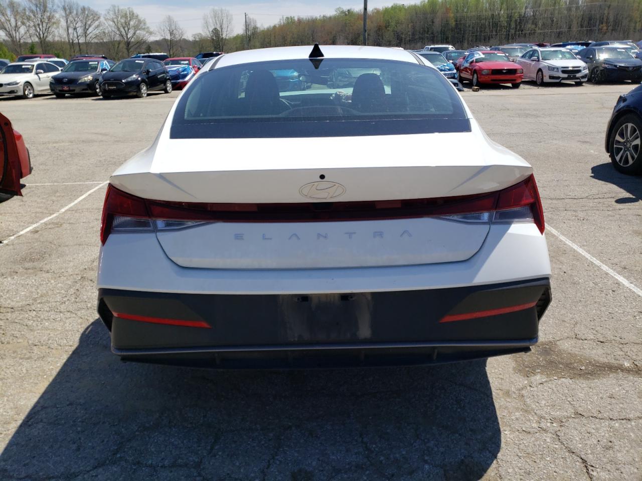 2024 HYUNDAI ELANTRA SE VIN:KMHLL4DG3RU765935