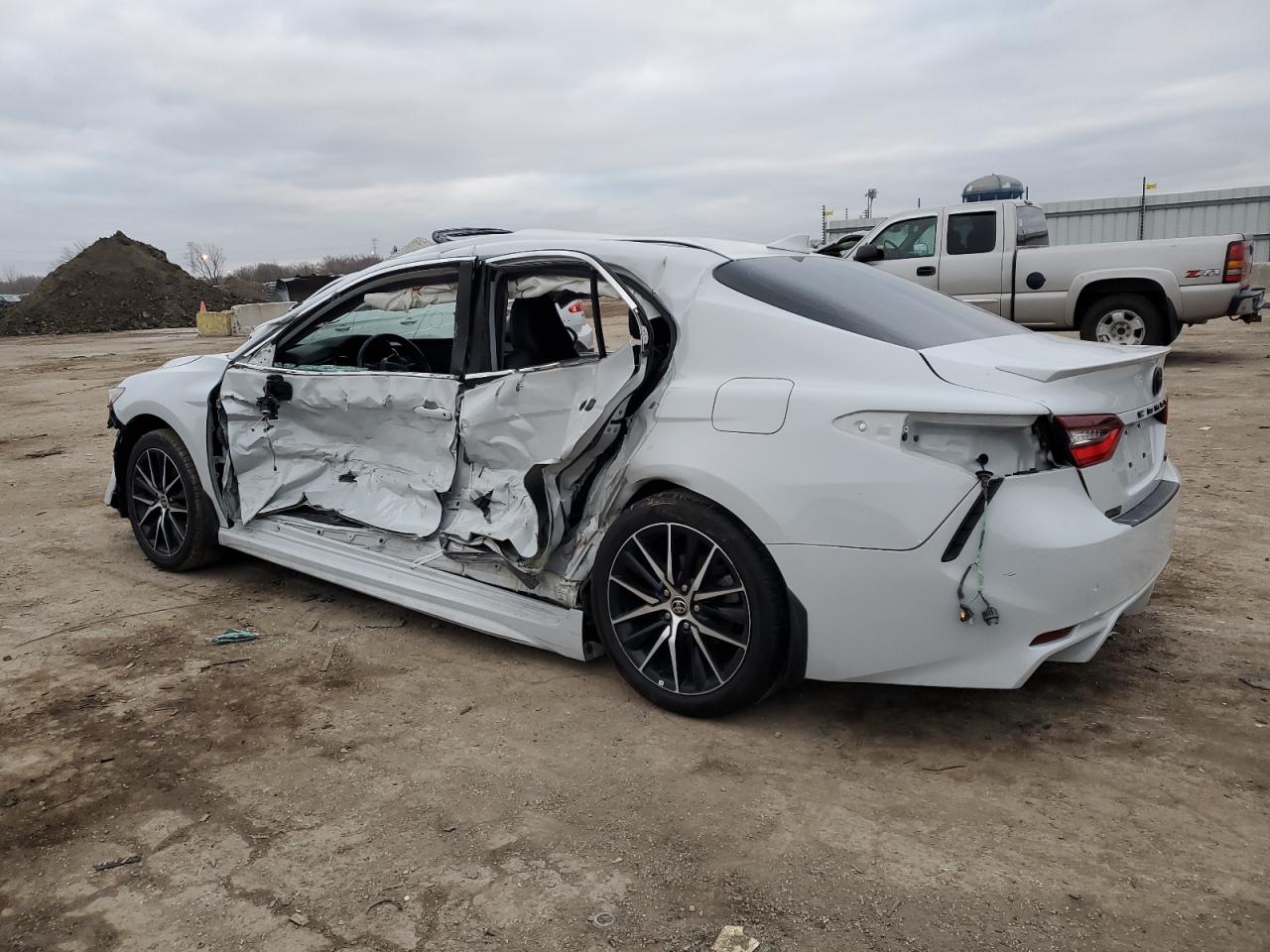 2022 TOYOTA CAMRY SE VIN:4T1T11AK8NU041178