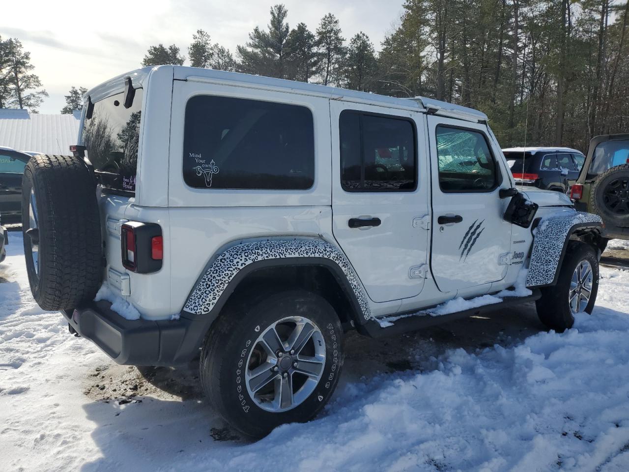 2022 JEEP WRANGLER UNLIMITED SAHARA VIN:1C4HJXEG9NW104845