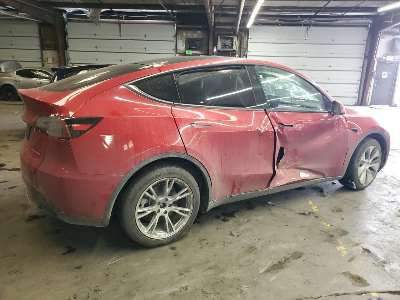 2023 TESLA MODEL Y  VIN:7SAYGDEE5PF790176