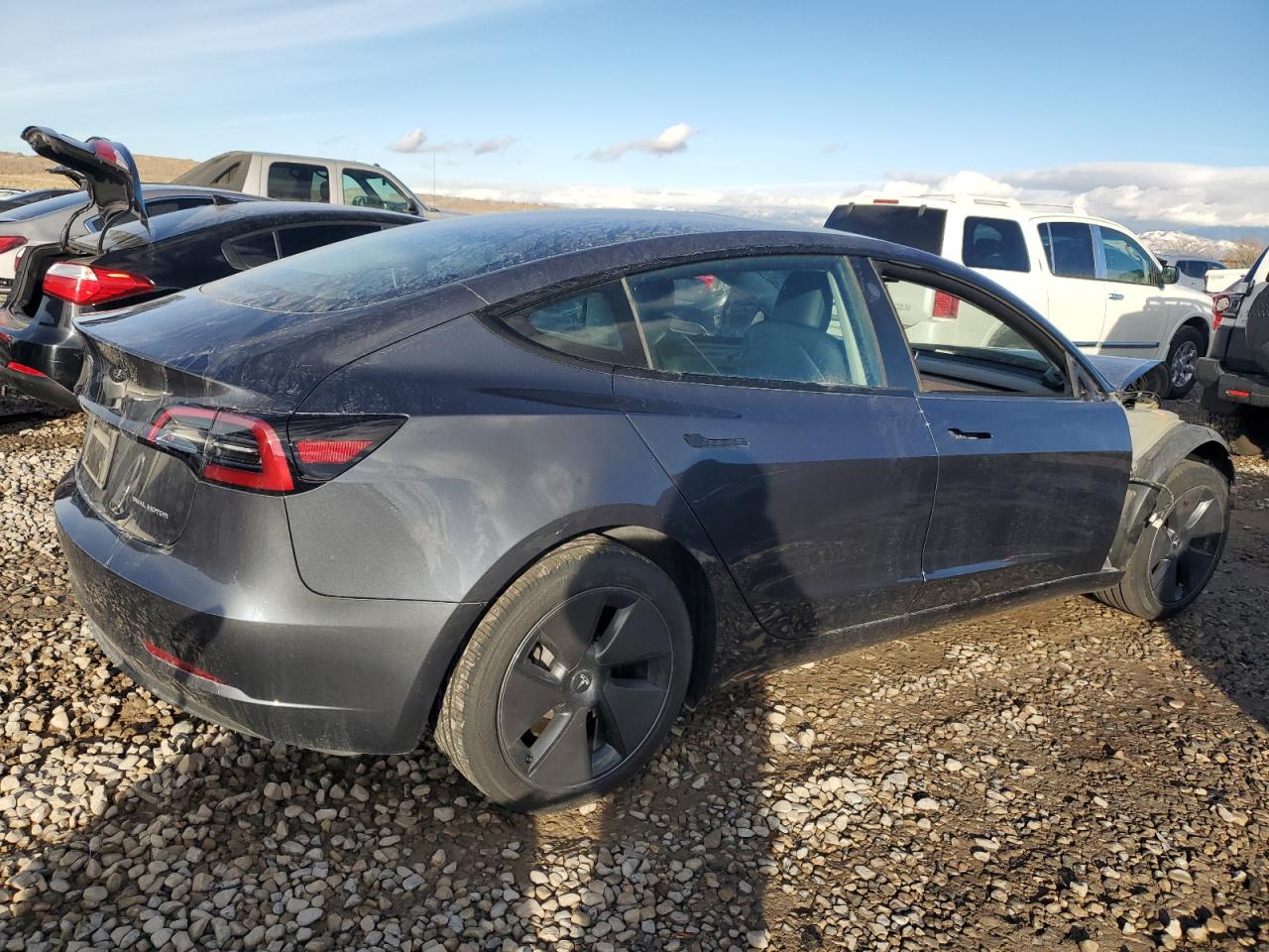 2023 TESLA MODEL 3  VIN:5YJ3E1EB9PF636880