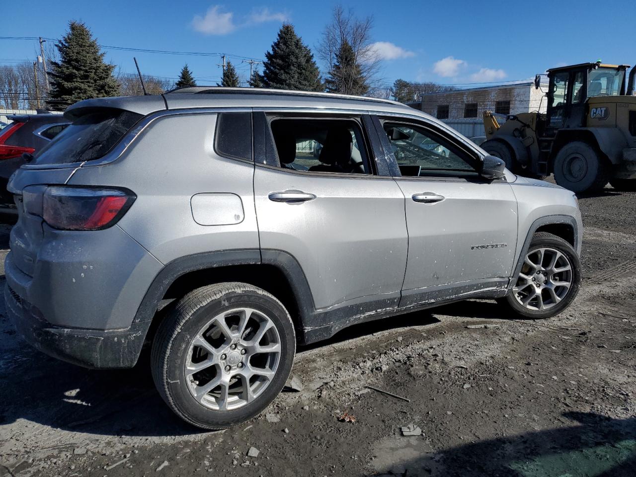 2022 JEEP COMPASS LATITUDE LUX VIN:3C4NJDFBXNT212188