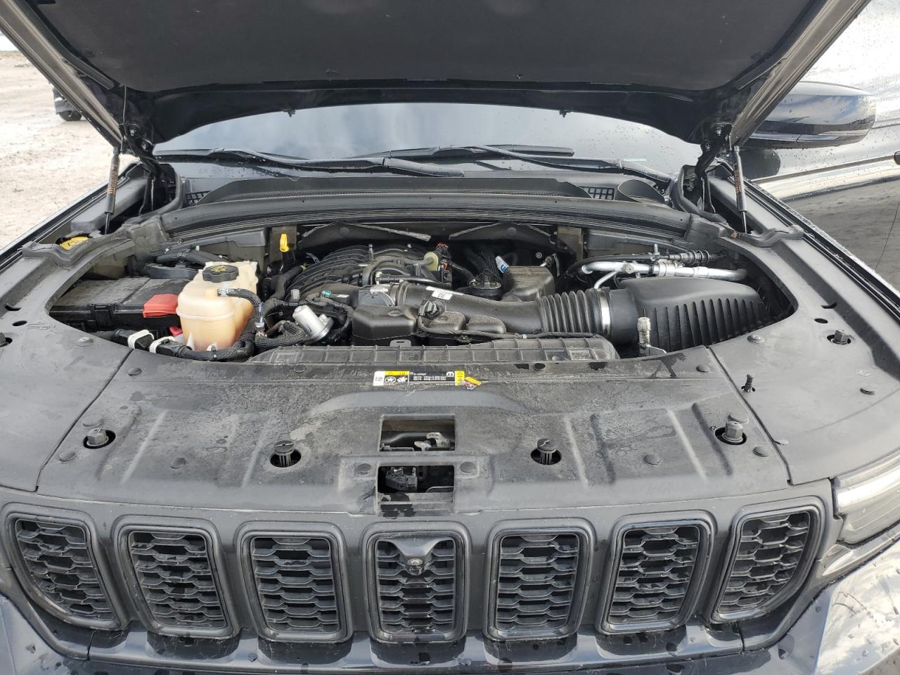2023 JEEP GRAND CHEROKEE LIMITED VIN:1C4RJHBG7PC505362