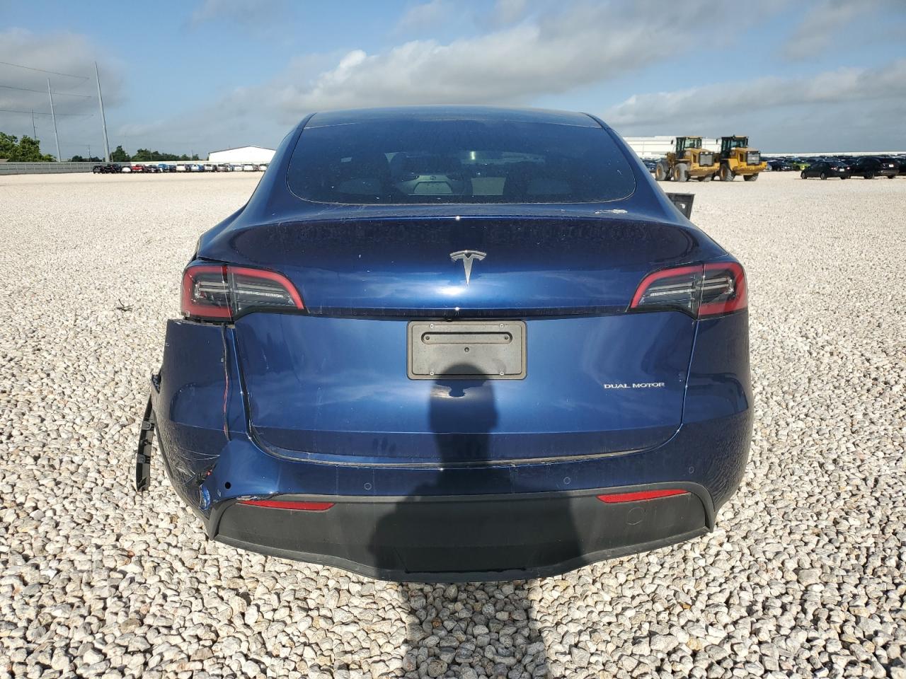 2022 TESLA MODEL Y  VIN:7SAYGDEE4NF536181