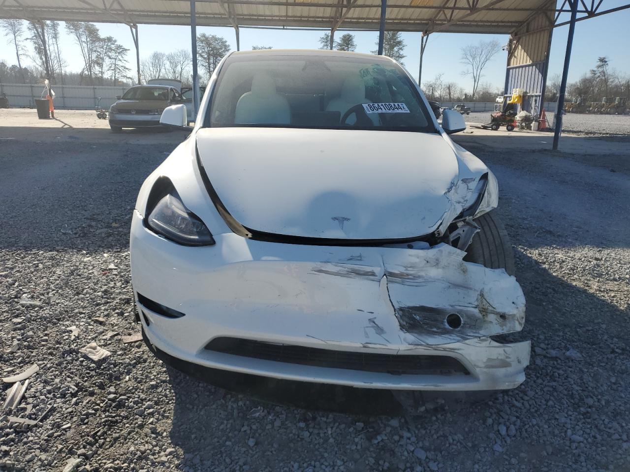 2024 TESLA MODEL Y  VIN:7SAYGAEE0RF983742