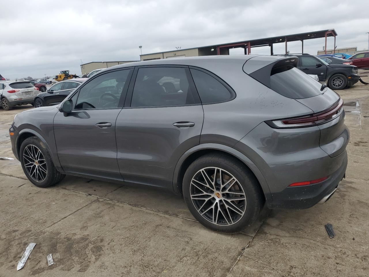 2024 PORSCHE CAYENNE  VIN:WP1AA2AY2RDA03438