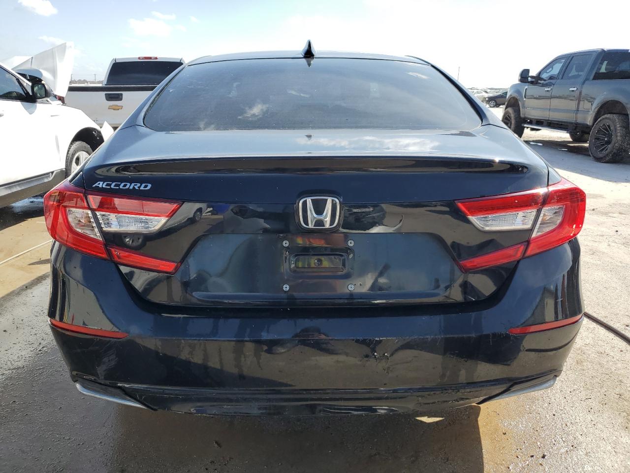 2022 HONDA ACCORD LX VIN:1HGCV1F19NA068210