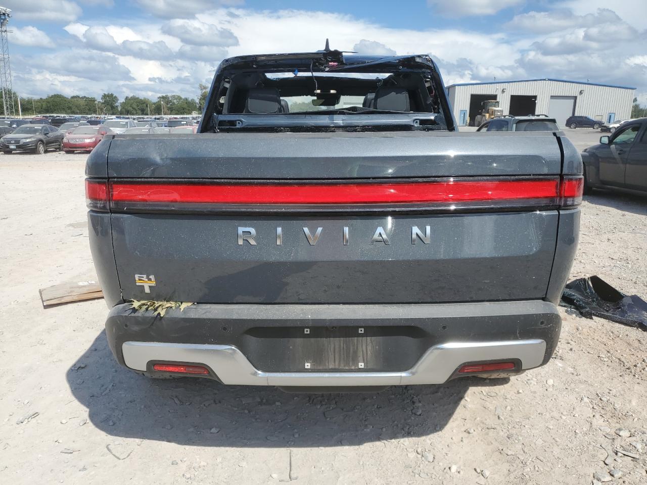 2022 RIVIAN R1T ADVENTURE VIN:7FCTGAAA3NN010838