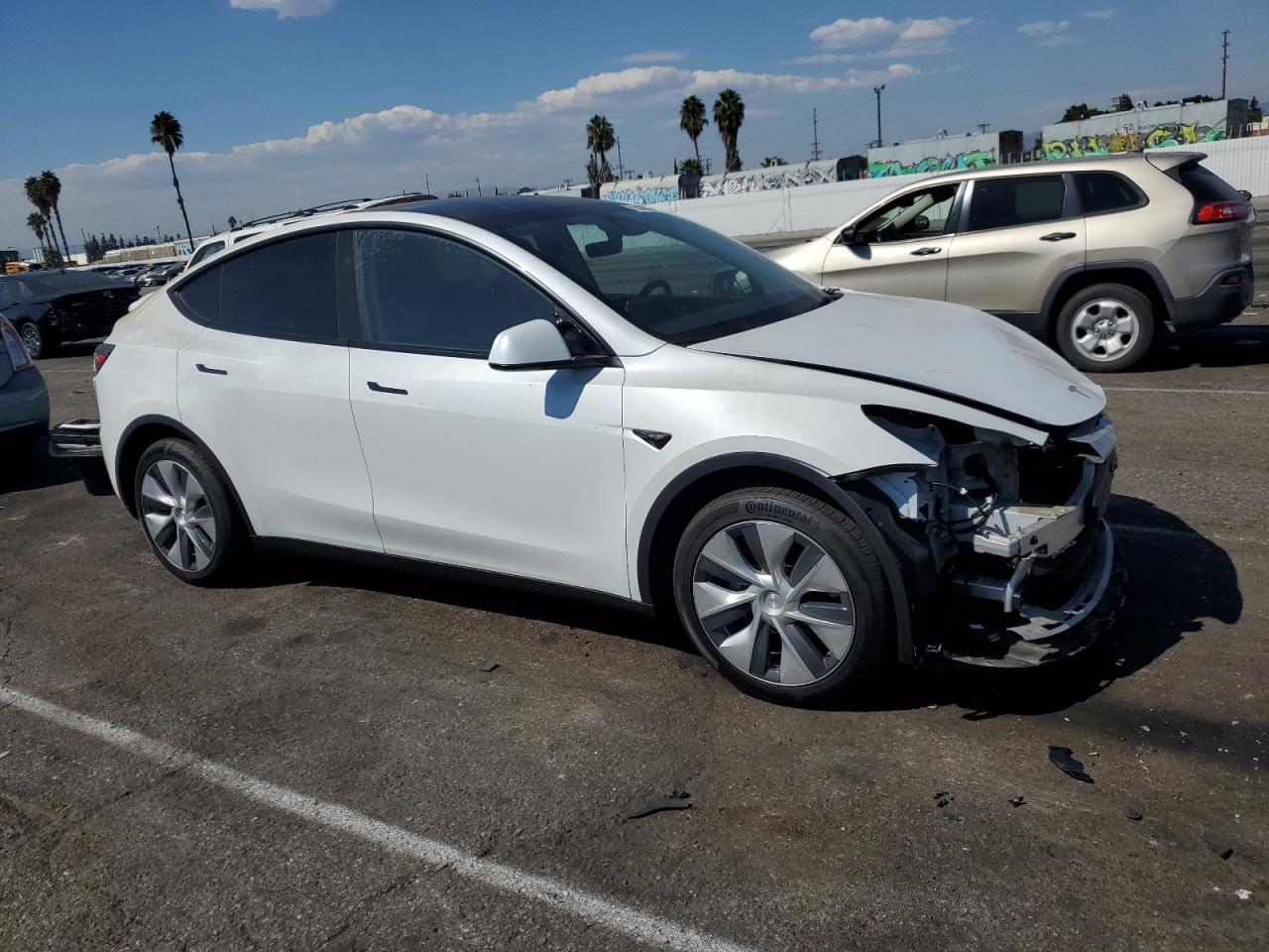 2023 TESLA MODEL Y  VIN:7SAYGDEE7PF971148