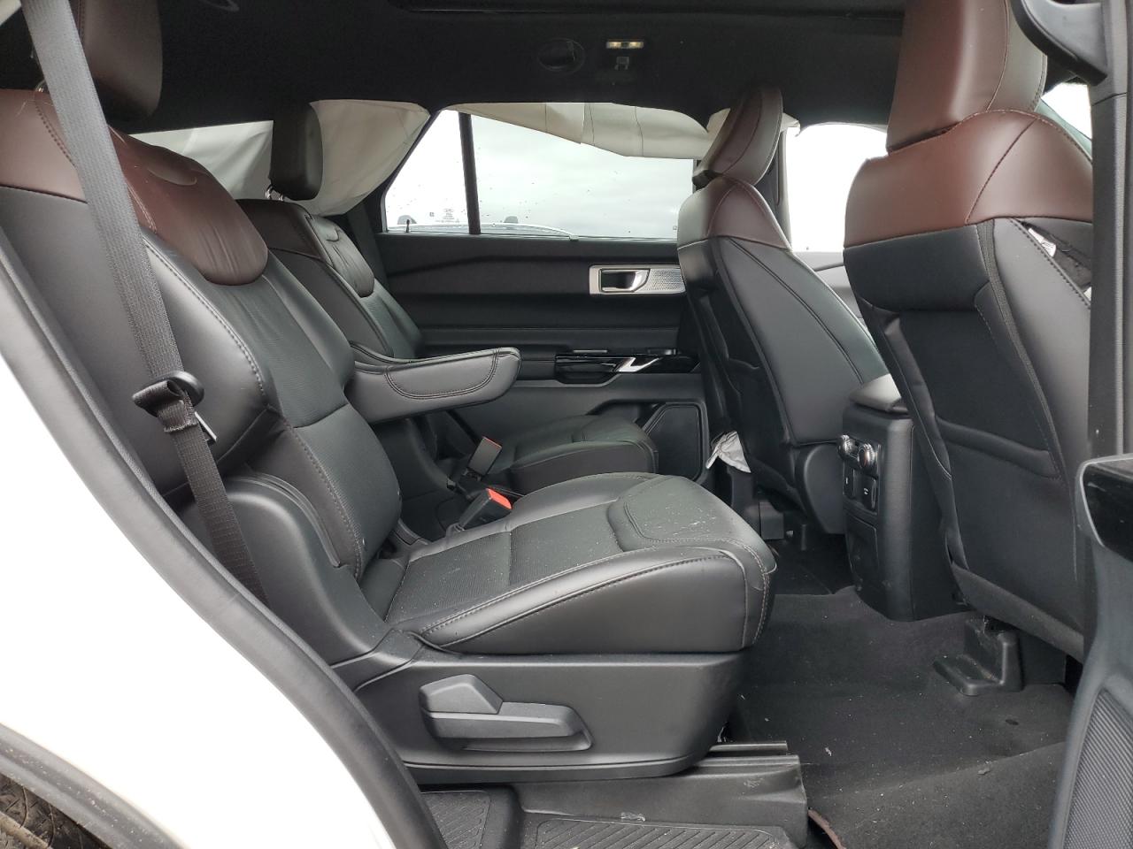2022 FORD EXPLORER PLATINUM VIN: 1FM5K8HCXNGC31673 – VIN Public