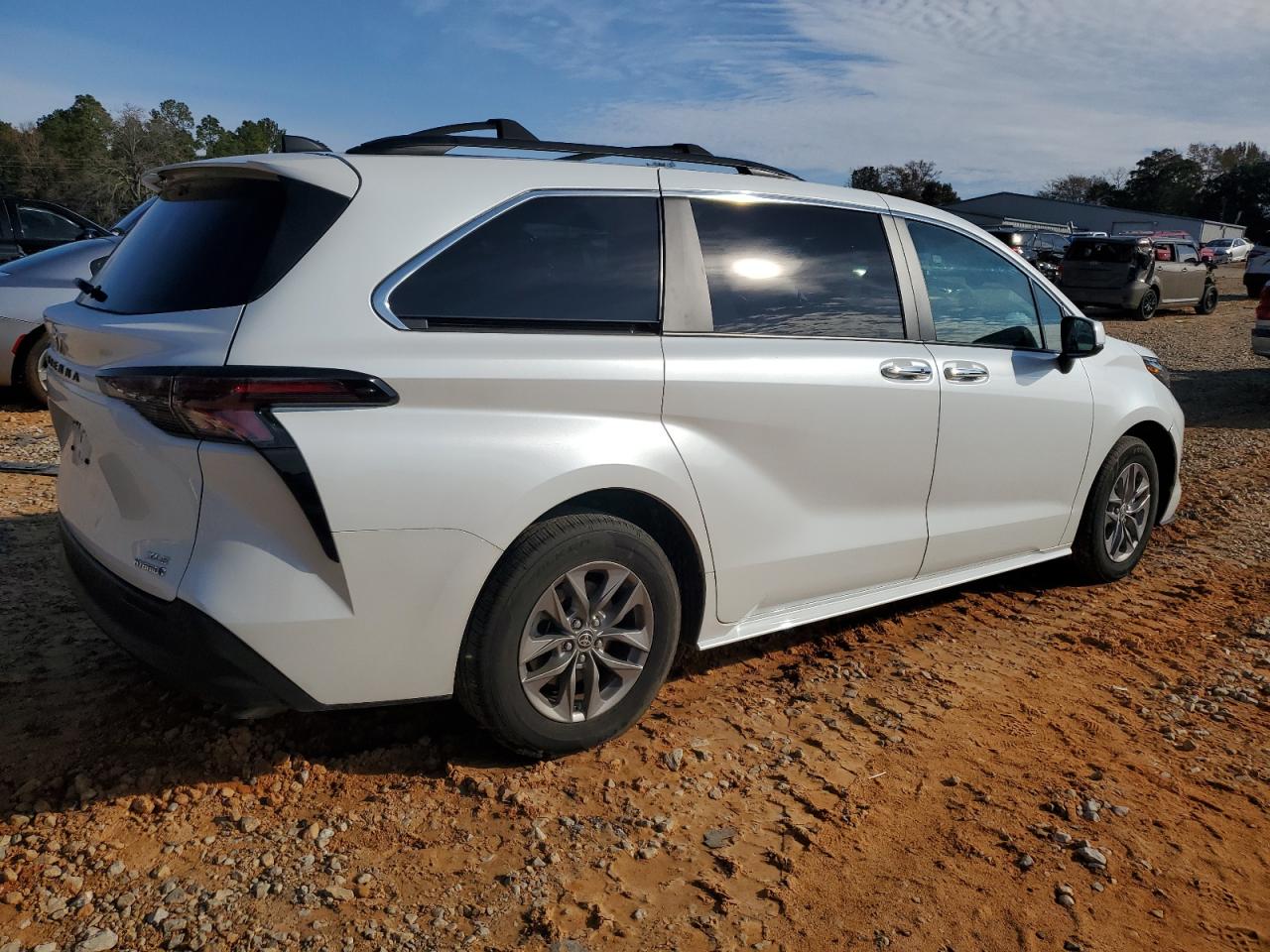 2023 TOYOTA SIENNA XLE VIN:5TDYRKEC5PS141628