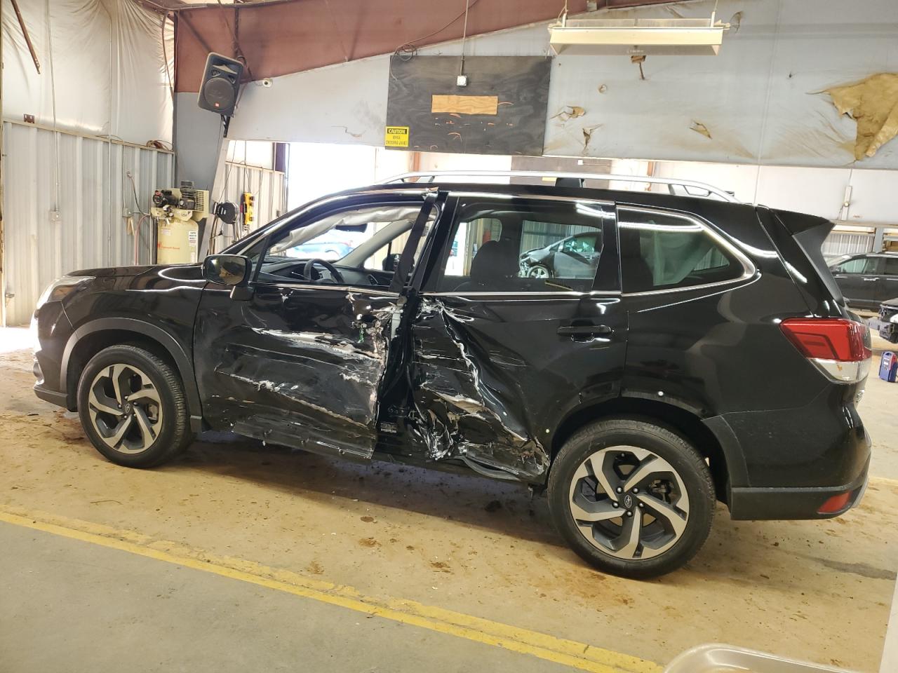 2024 SUBARU FORESTER TOURING VIN:JF2SKAMC8RH407545