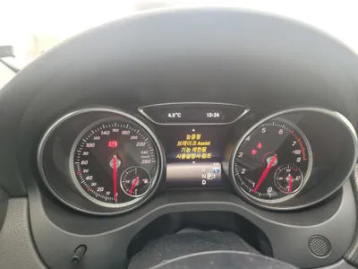 2018 Mercedes-Benz GLA 220 VIN: