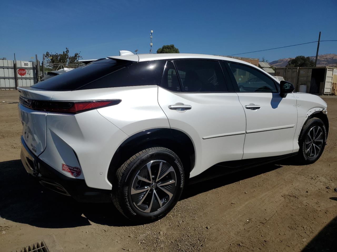 2023 LEXUS RZ 450E VIN:JTJAAAAB0PA018930