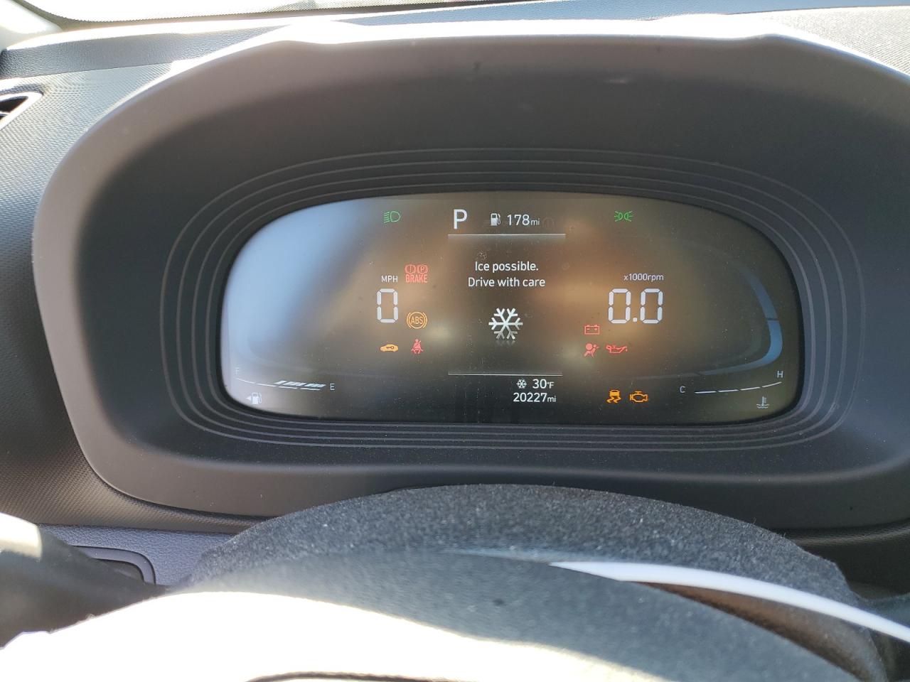 2023 HYUNDAI VENUE SE VIN:KMHRB8A3XPU213951