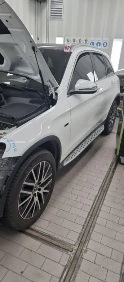 2020 Mercedes-Benz GLC 300 VIN: