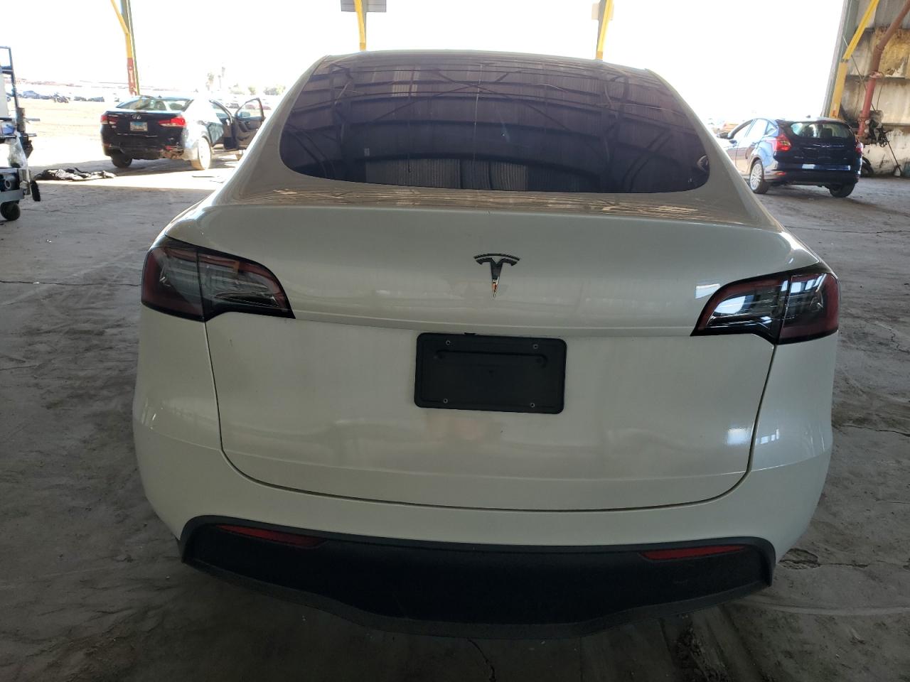 2023 TESLA MODEL Y  VIN:7SAYGAEE3PF642820