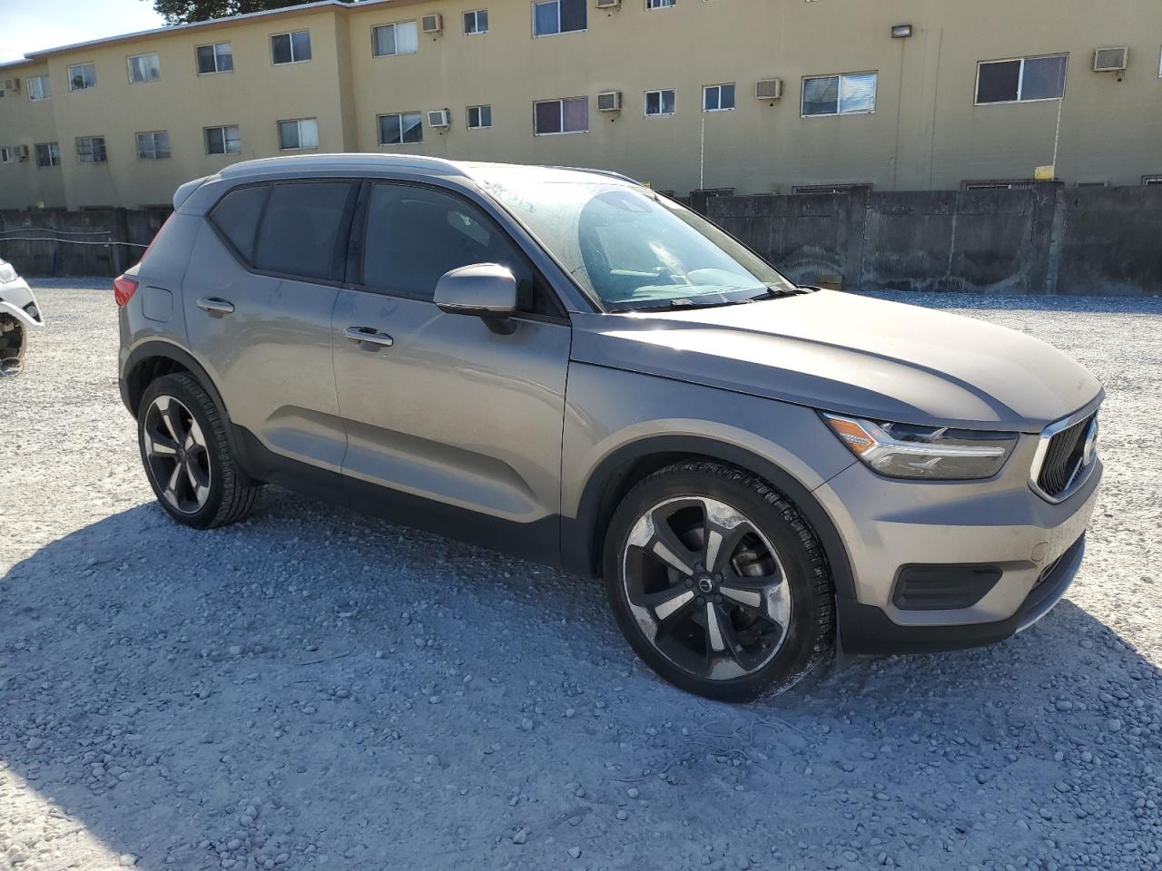 2022 VOLVO XC40 T5 MOMENTUM VIN:YV4162UK4N2790535