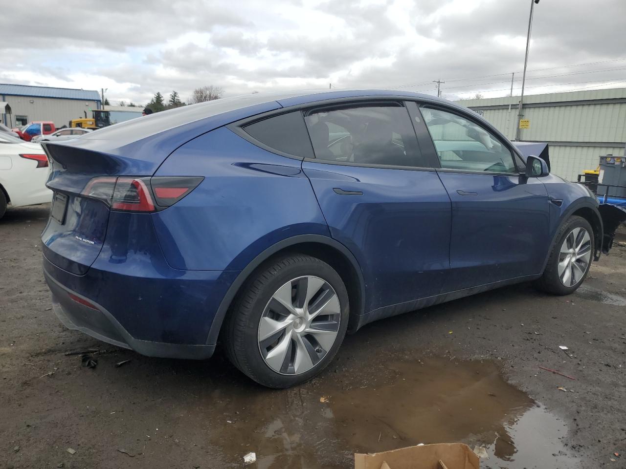2023 TESLA MODEL Y  VIN:7SAYGDEE0PA175032