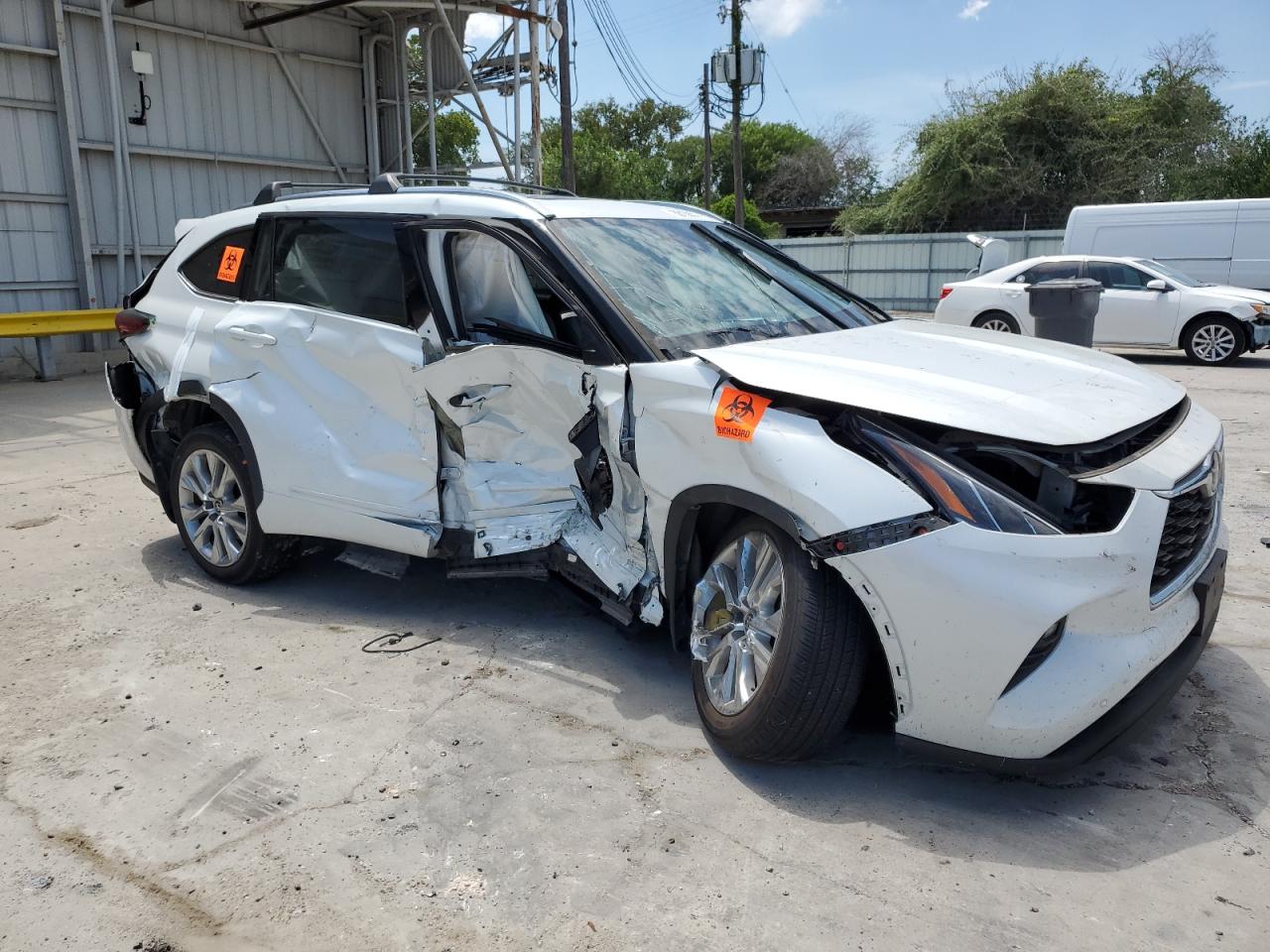 2022 TOYOTA HIGHLANDER LIMITED VIN:5TDDZRBH8NS213040
