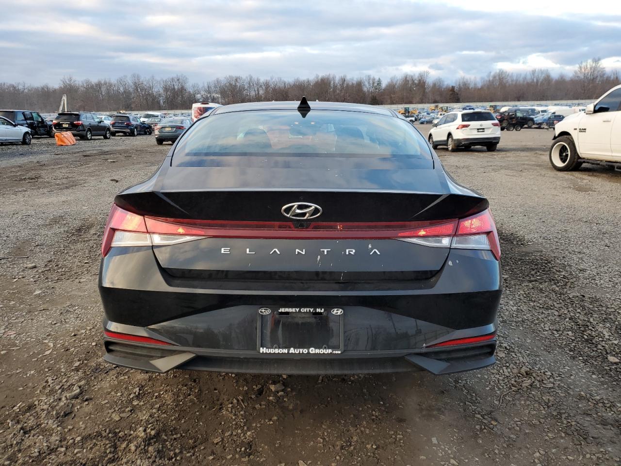 2022 HYUNDAI ELANTRA SEL VIN:5NPLS4AG4NH083856