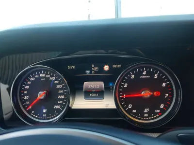 2018 Mercedes-Benz E 200 WDDZF4CB1JA420460 VIN:WDDZF4CB1JA420460