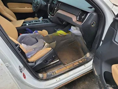 2021 Volvo XC60 NONE VIN: