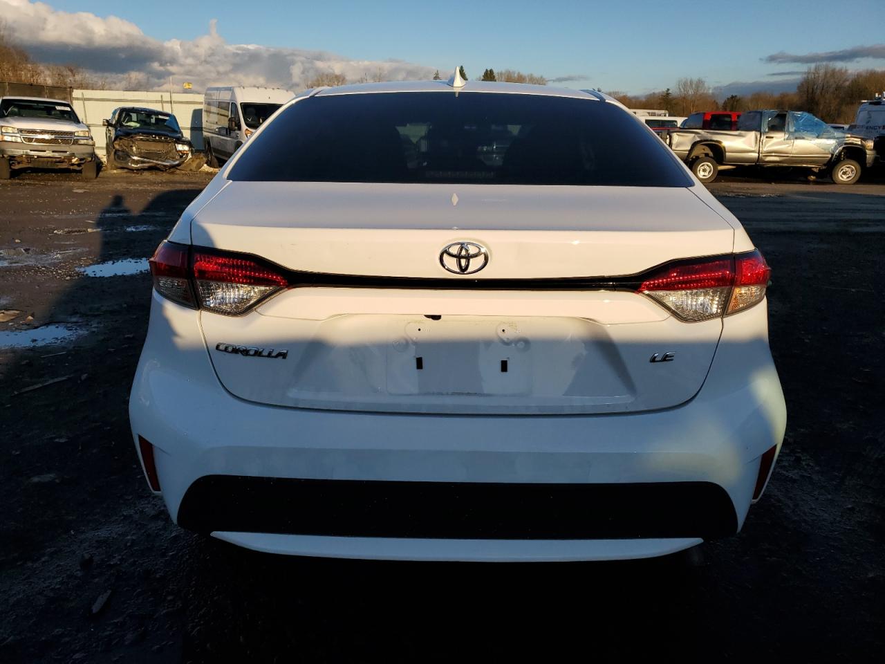 2022 TOYOTA COROLLA LE VIN:5YFEPMAE2NP351623